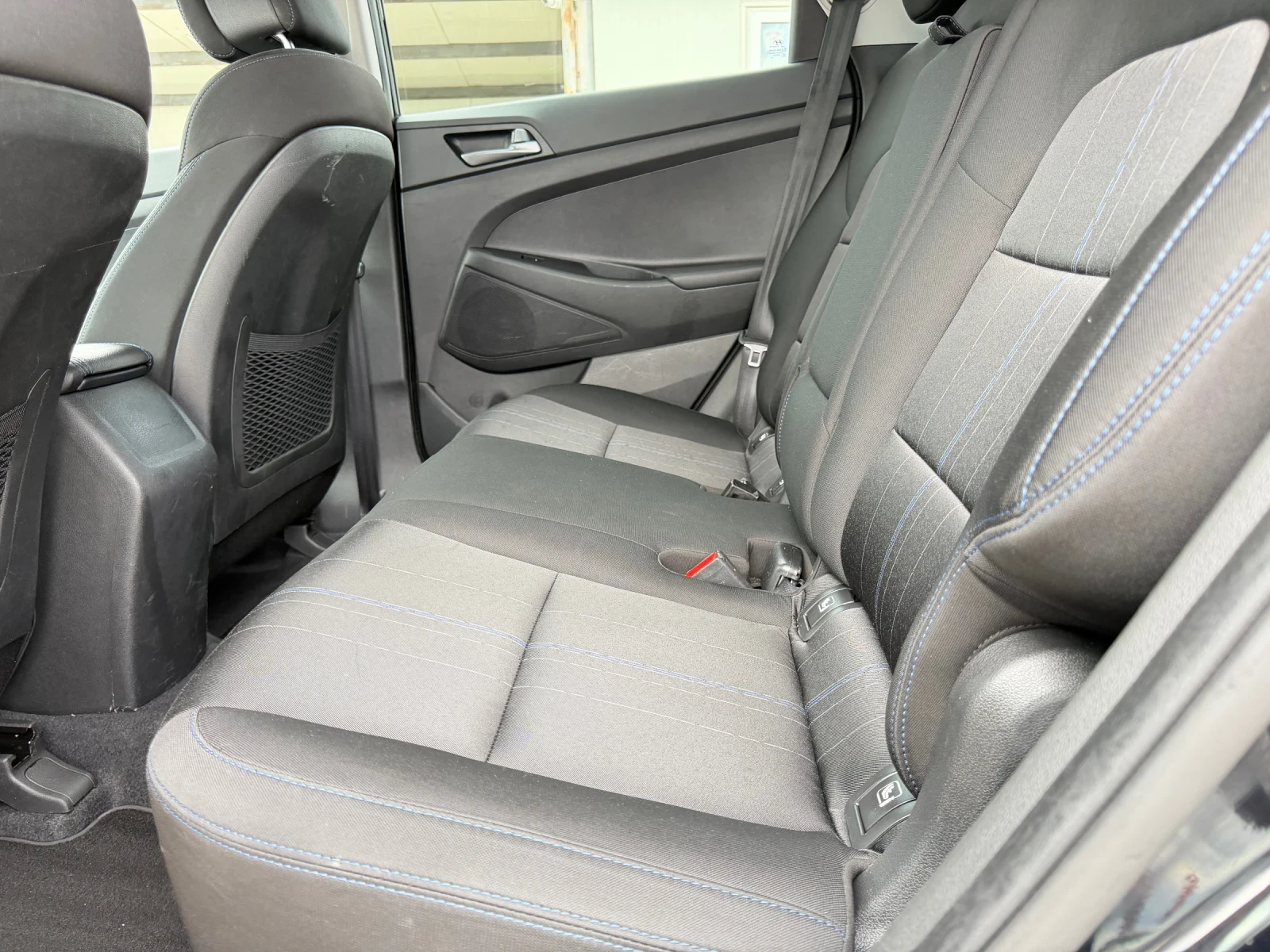 Hyundai Tucson 145000км, 1.7 топ състояние, снимка 10 - Автомобили и джипове - 54975575