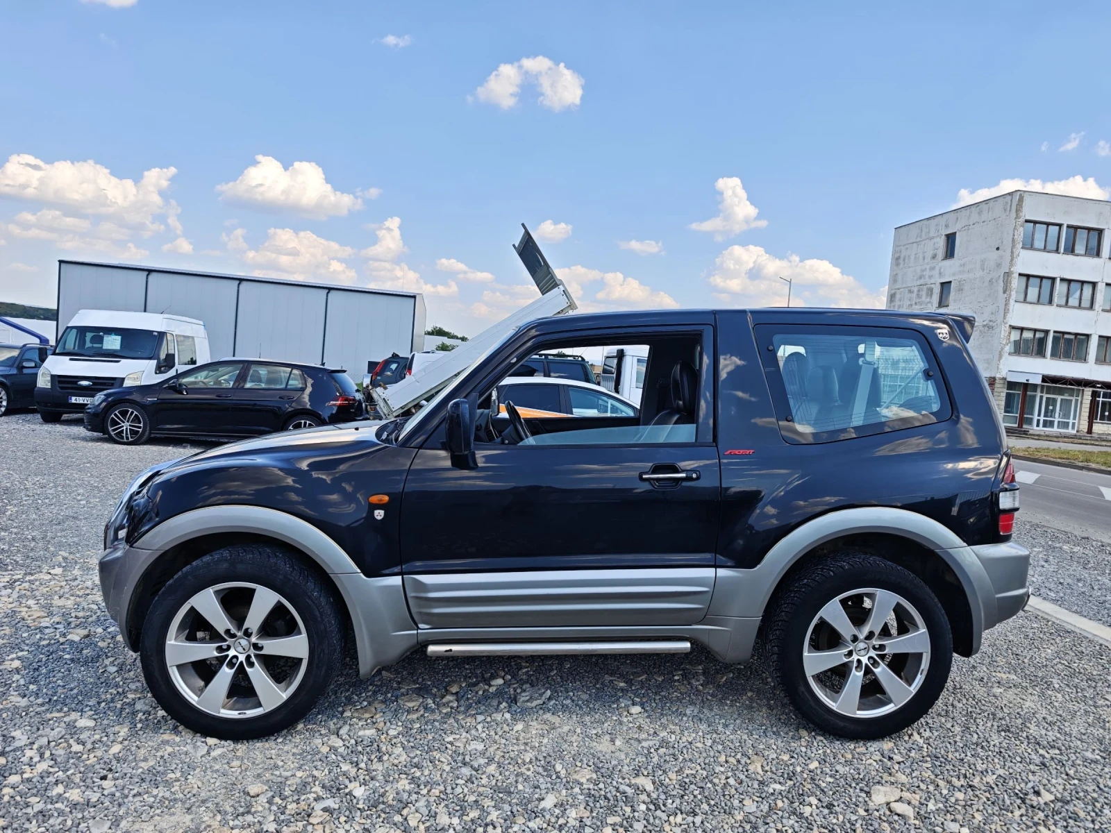 Mitsubishi Pajero 3.2, снимка 8 - Автомобили и джипове - 55132911