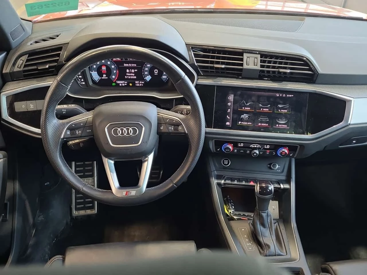 Audi Q3 S LINE/PROGRESSIV/ПАНО/ПОДГРЕВ/ДИГ.КИЛОМЕТРАЖ/, снимка 10 - Автомобили и джипове - 55269855