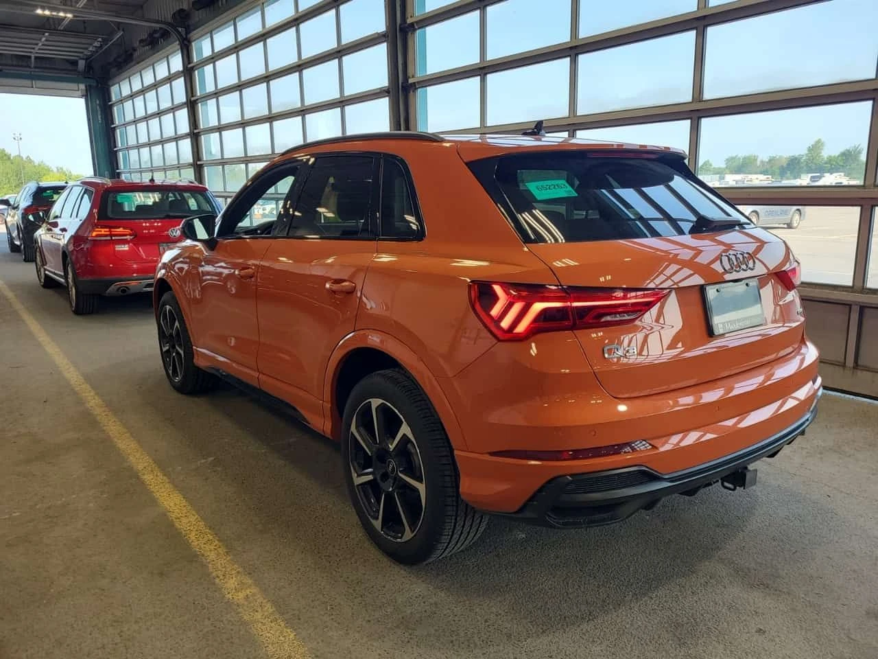 Audi Q3 S LINE/PROGRESSIV/ПАНО/ПОДГРЕВ/ДИГ.КИЛОМЕТРАЖ/, снимка 4 - Автомобили и джипове - 55269855