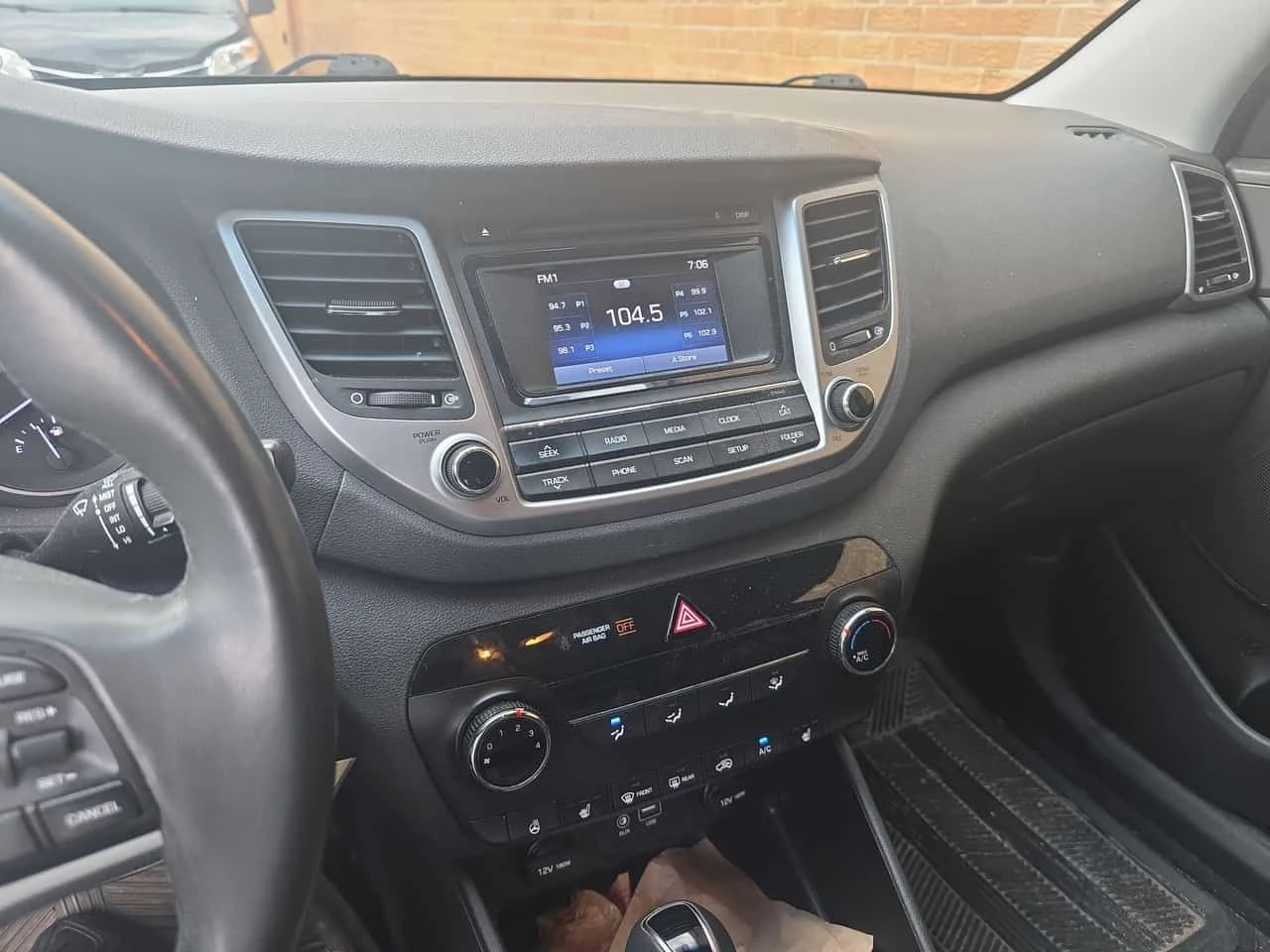 Hyundai Tucson * Premium * CARFAX * ����� �� ������������ | Mobile.bg � ����������� 9