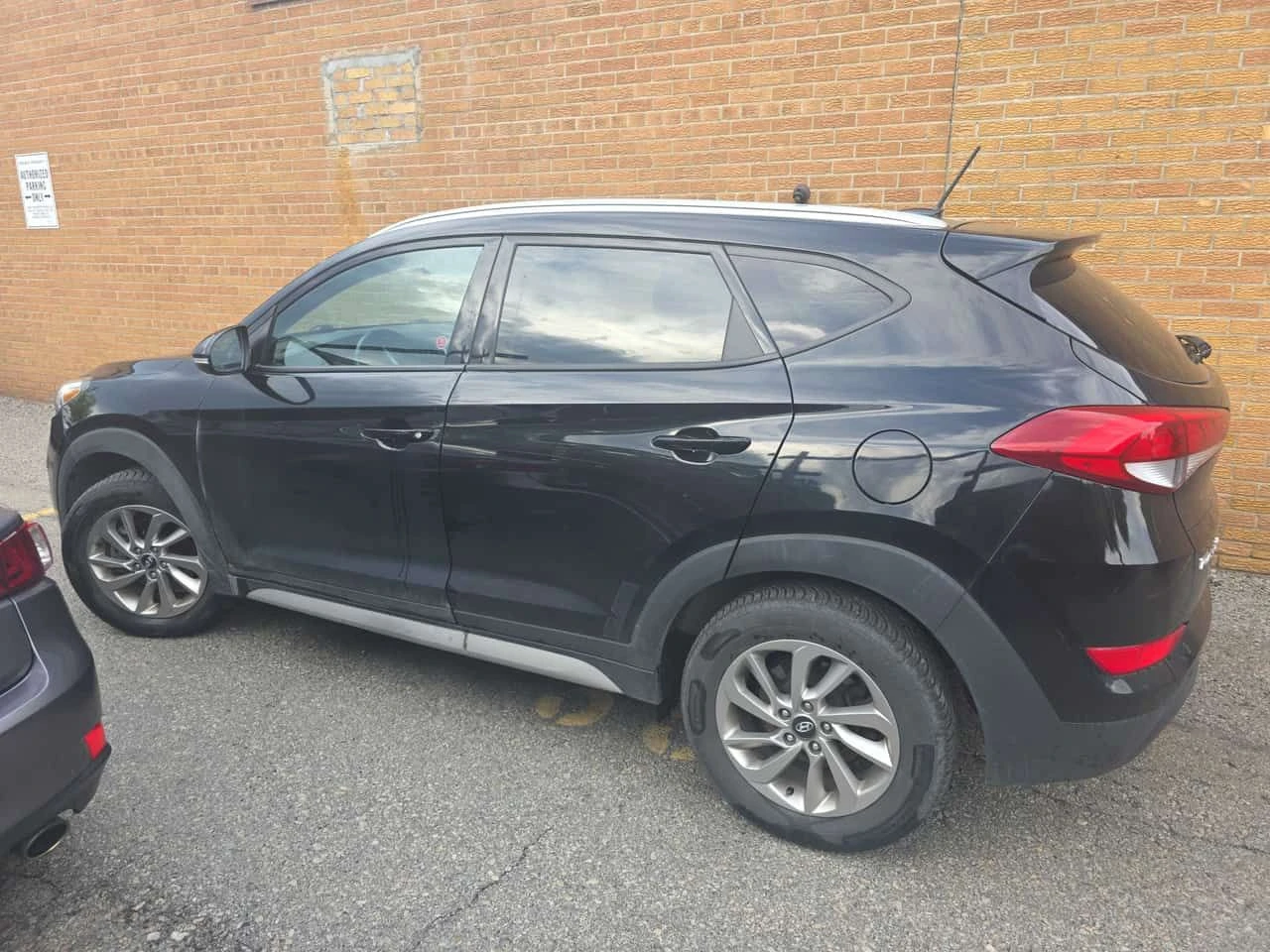 Hyundai Tucson * Premium * CARFAX * ����� �� ������������ | Mobile.bg � ����������� 11