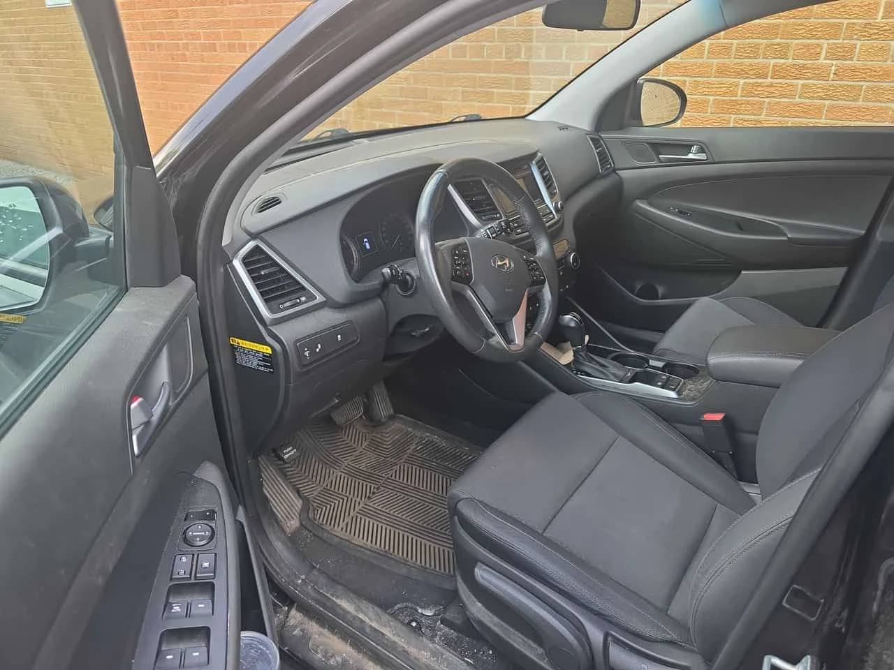 Hyundai Tucson * Premium * CARFAX * ����� �� ������������ | Mobile.bg � ����������� 5