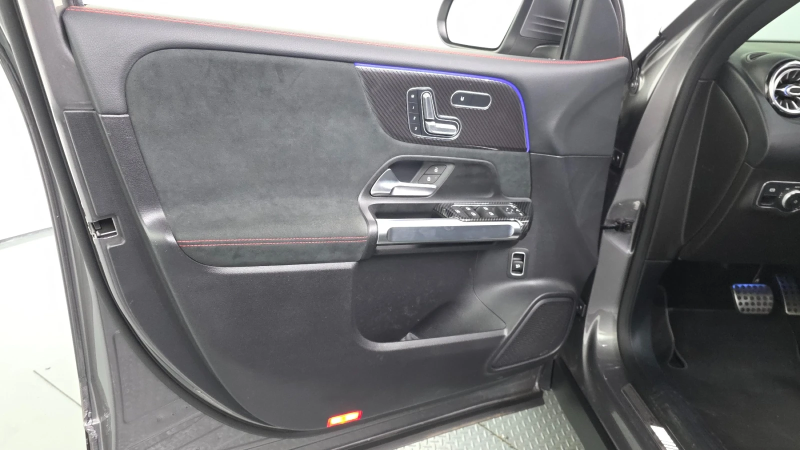Mercedes-Benz GLB35AMG 2021 35AMG* 4Matic* Full* ��������� ����  | Mobile.bg � ����������� 5