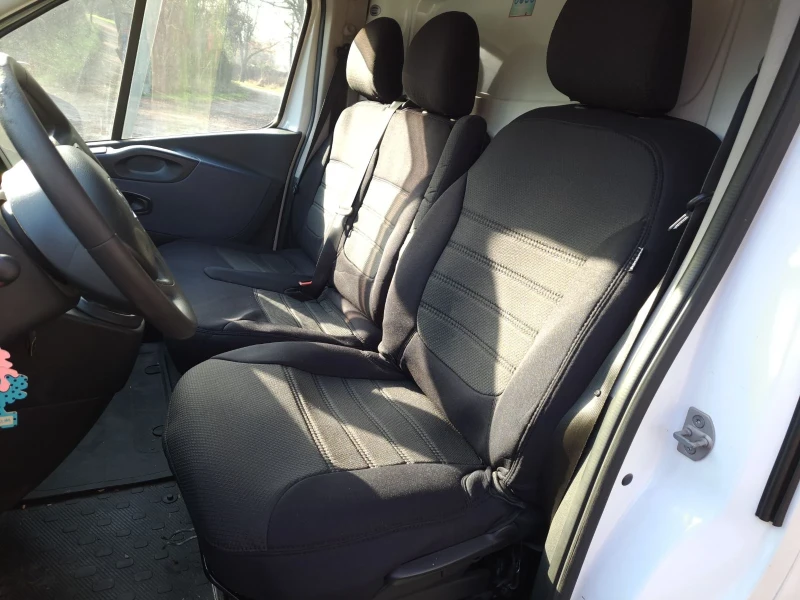 Opel Vivaro Уникат, biturbo L2H1, снимка 9 - Бусове и автобуси - 52875009