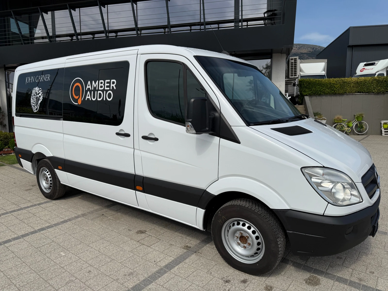 Mercedes-Benz Sprinter 311CDI OM646 9-местен Клима L2H1  - изображение 2