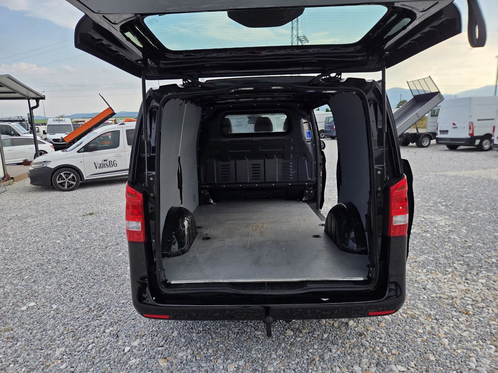 Mercedes-Benz Vito 119 CDI BLUETEC, Автомат, Климатик, Кожа, Нави, снимка 14 - Бусове и автобуси - 54811505
