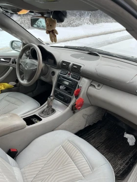Mercedes-Benz C 230 Спорт купе , снимка 14