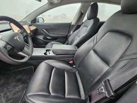 Tesla Model 3 Facelift 4x4 LR Warranty - 22550 € / 44103.97 лв. - 38030417 9