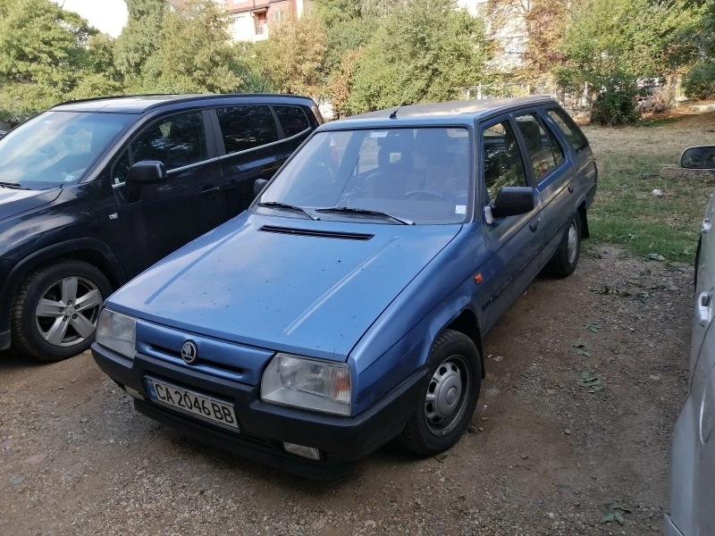 Skoda Forman, снимка 3 - Автомобили и джипове - 47182617