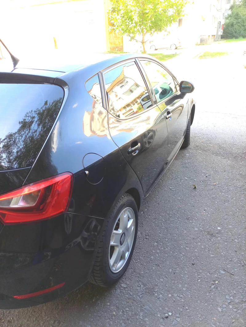 Seat Ibiza, снимка 3 - Автомобили и джипове - 47382469