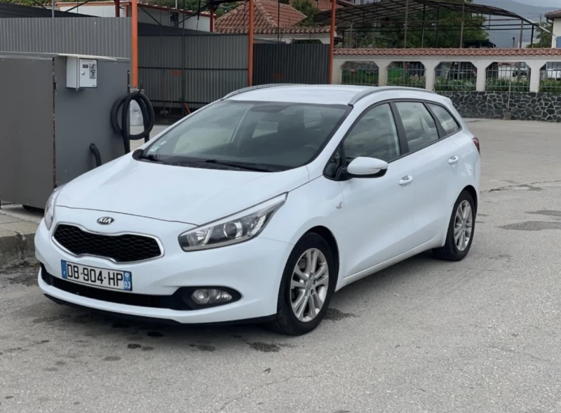 Kia Ceed, снимка 1 - Автомобили и джипове - 47476764