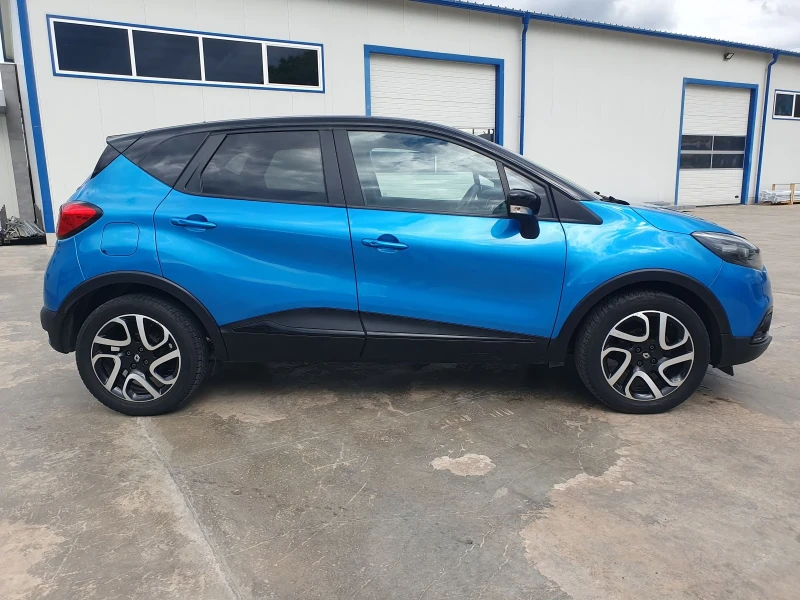 Renault Captur, снимка 7 - Автомобили и джипове - 47657674