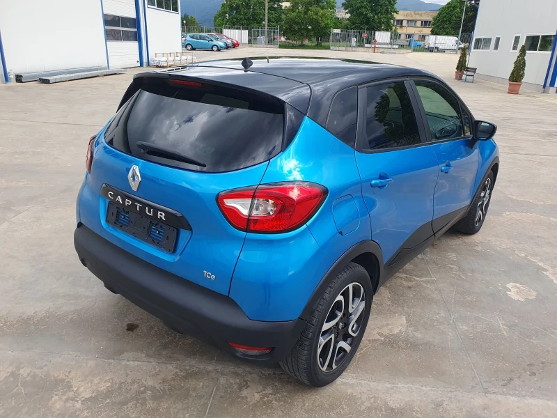 Renault Captur, снимка 4 - Автомобили и джипове - 47657674