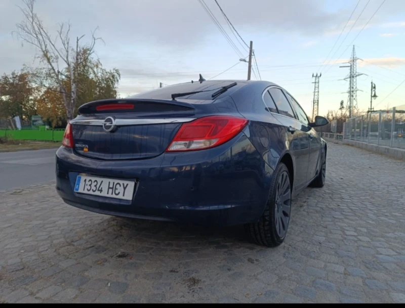 Opel Insignia 1.8, снимка 6 - Автомобили и джипове - 48644844