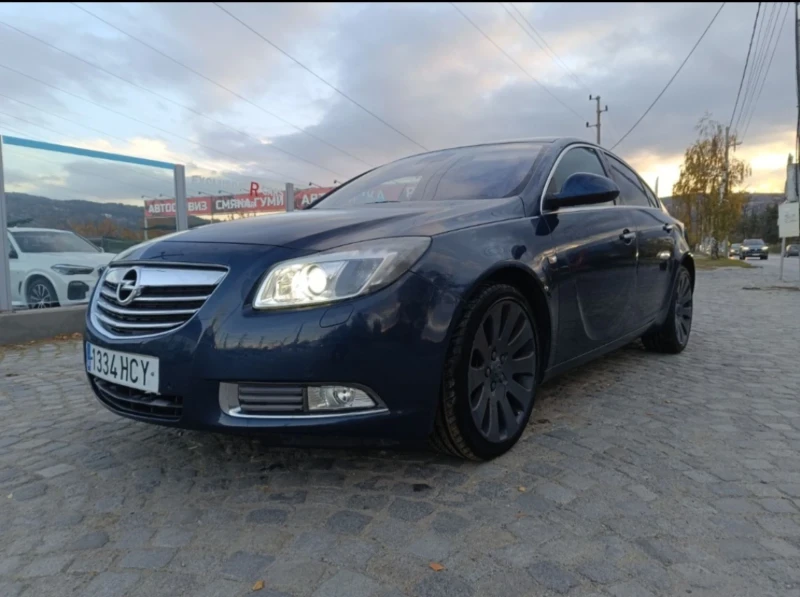 Opel Insignia 1.8, снимка 1 - Автомобили и джипове - 49190612