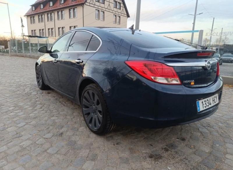 Opel Insignia 1.8, снимка 8 - Автомобили и джипове - 49190612