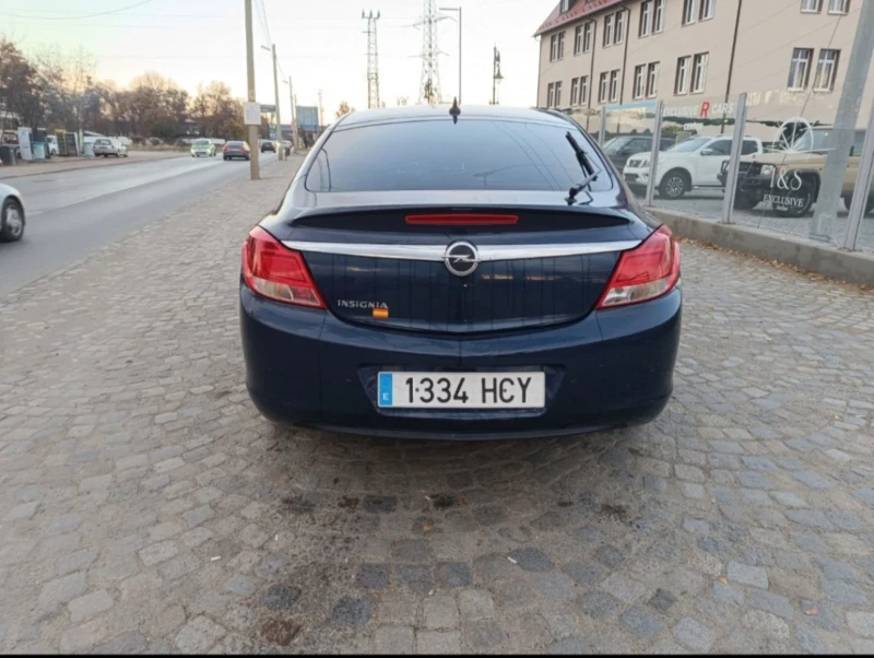 Opel Insignia 1.8, снимка 7 - Автомобили и джипове - 48644844