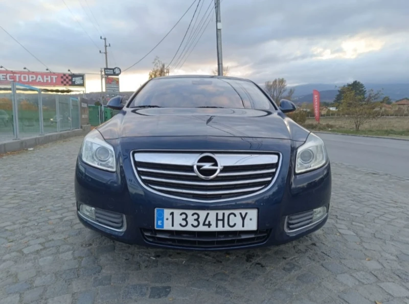 Opel Insignia 1.8, снимка 3 - Автомобили и джипове - 48644844