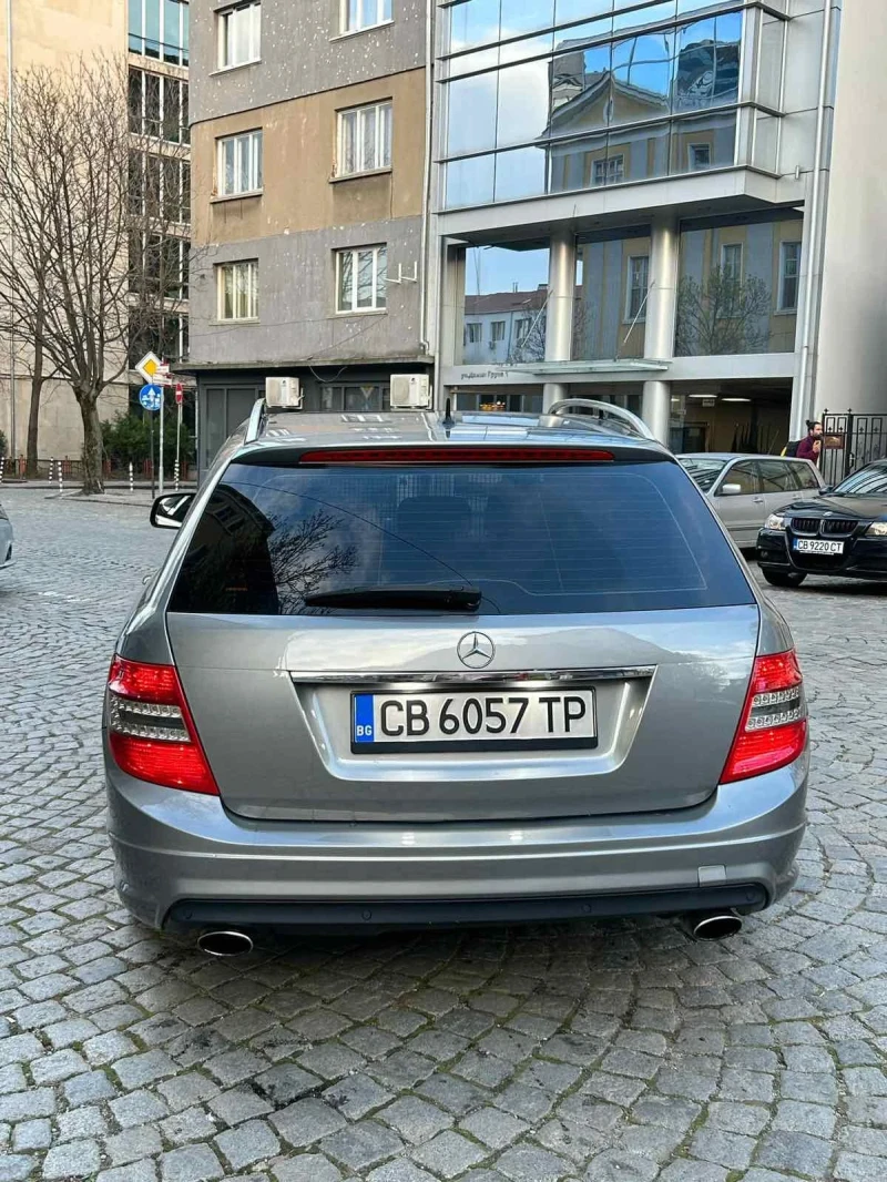 Mercedes-Benz C 320 AMG пакет , снимка 4 - Автомобили и джипове - 48669494