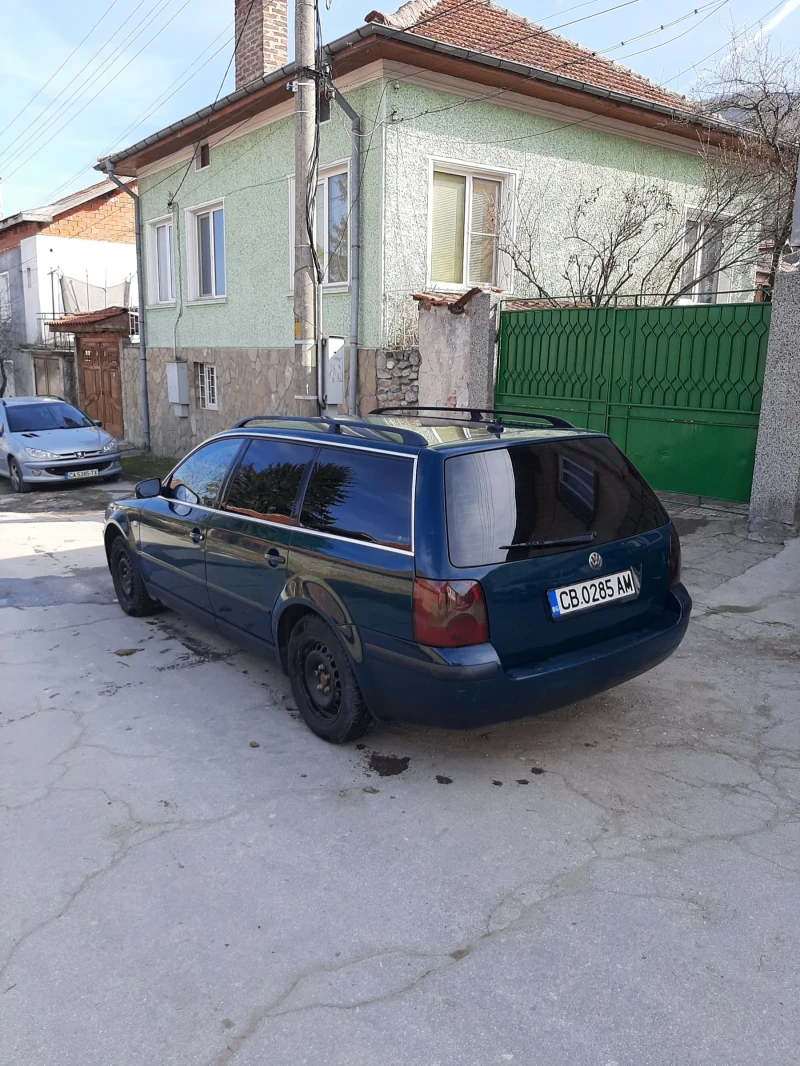 VW Passat, снимка 6 - Автомобили и джипове - 49436483