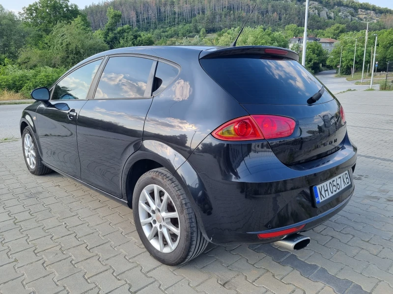Seat Leon, снимка 8 - Автомобили и джипове - 50729912