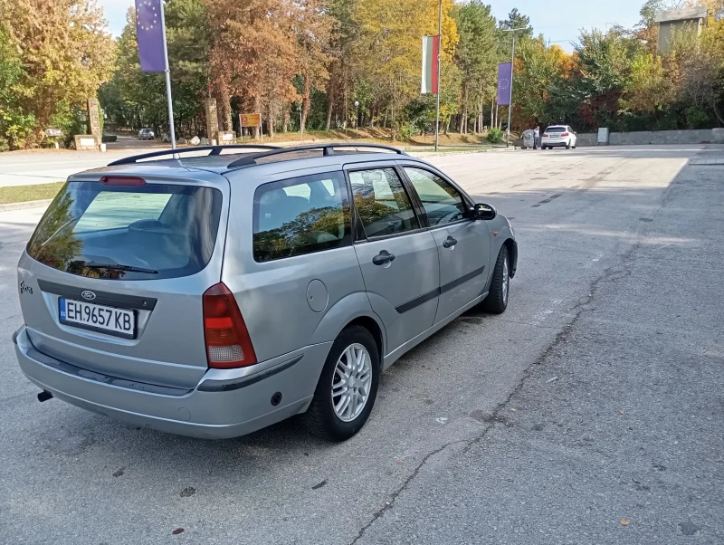 Ford Focus 1.6 ГАЗ-бензин, снимка 2 - Автомобили и джипове - 52076955
