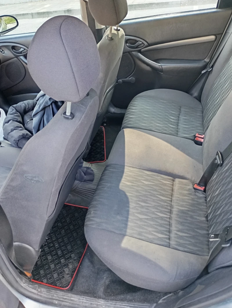 Ford Focus 1.6 ГАЗ-бензин, снимка 9 - Автомобили и джипове - 52076955