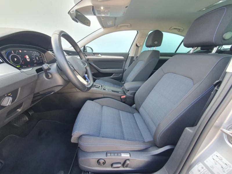 VW Passat GTE Plug-In-Hybrid 1.4 TSI, снимка 4 - Автомобили и джипове - 52686376