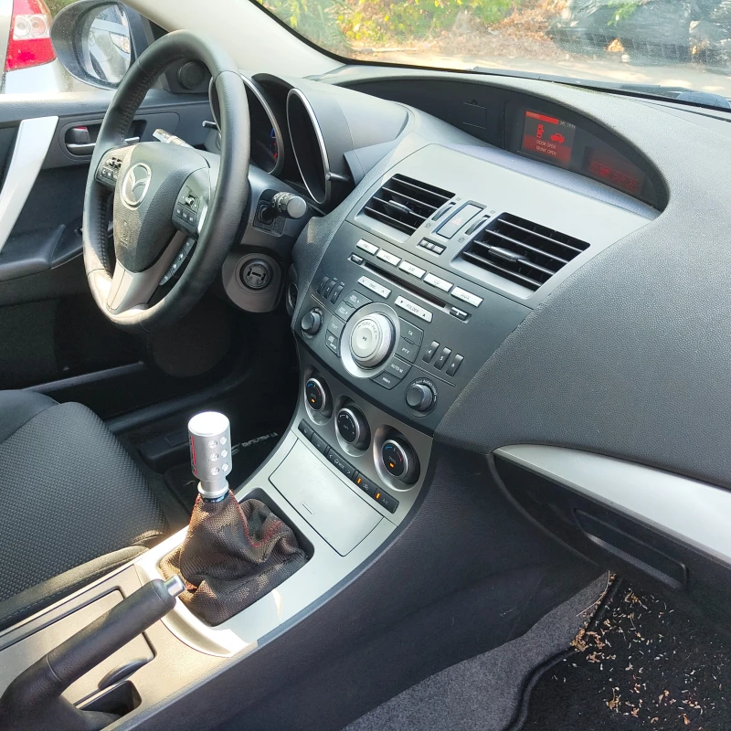 Mazda 3, снимка 7 - Автомобили и джипове - 52683053