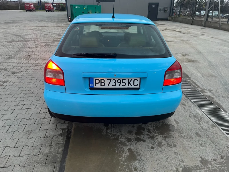 Audi A3 1.8 T , снимка 8 - Автомобили и джипове - 53479617