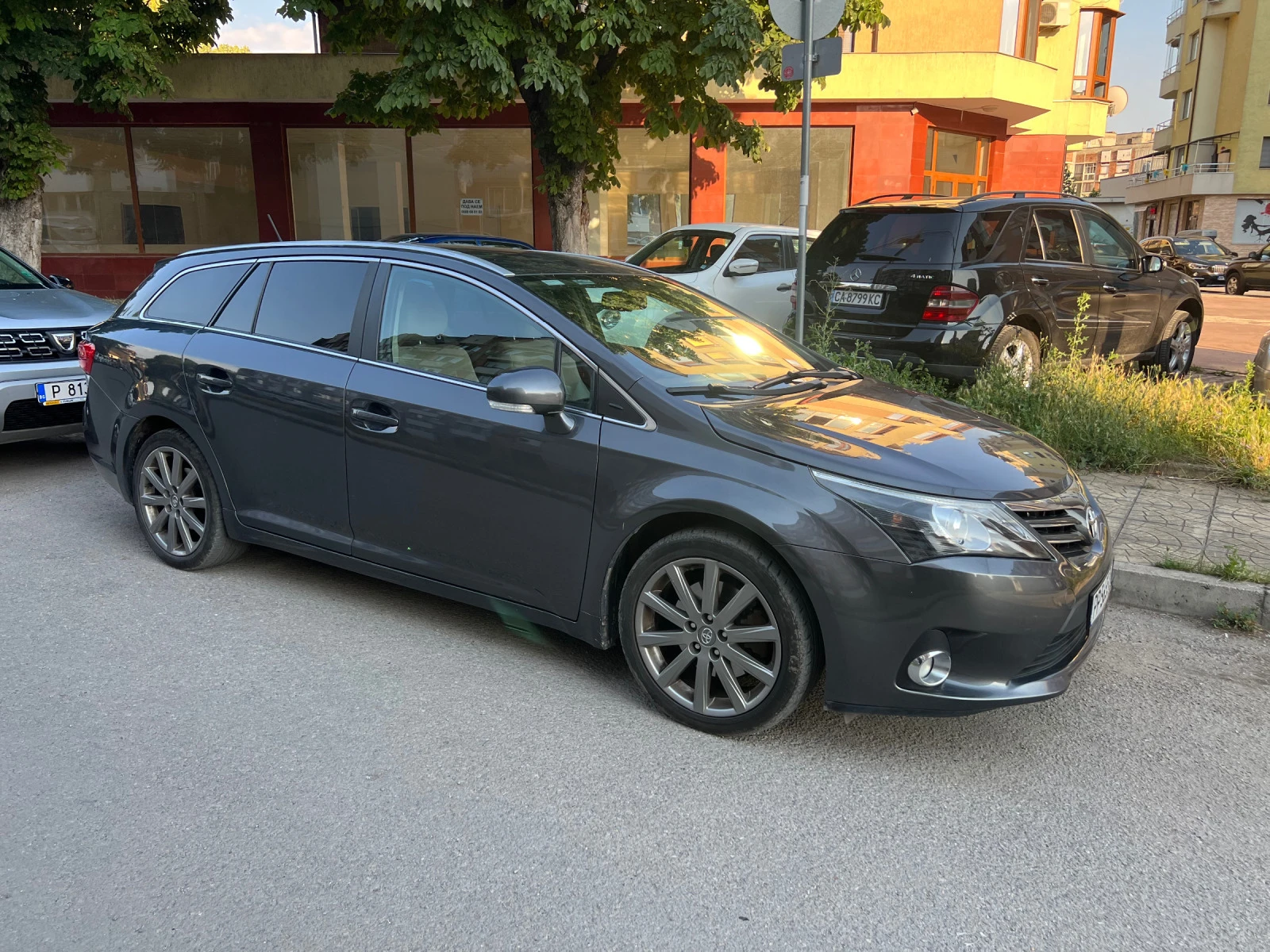 Toyota Avensis 2.2 D-4D - изображение 2