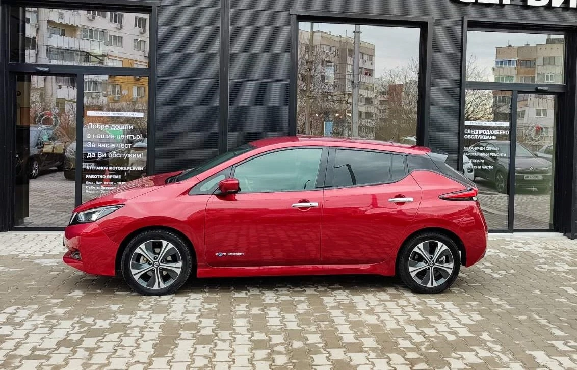 Nissan Leaf  N-Connecta Plus 40KW (150HP) AT - изображение 4