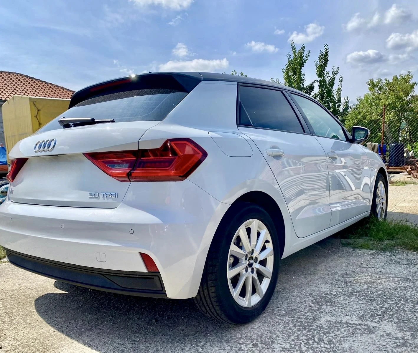 Audi A1  30 TFSI Sportback, Apple CarPlay, LED - изображение 9