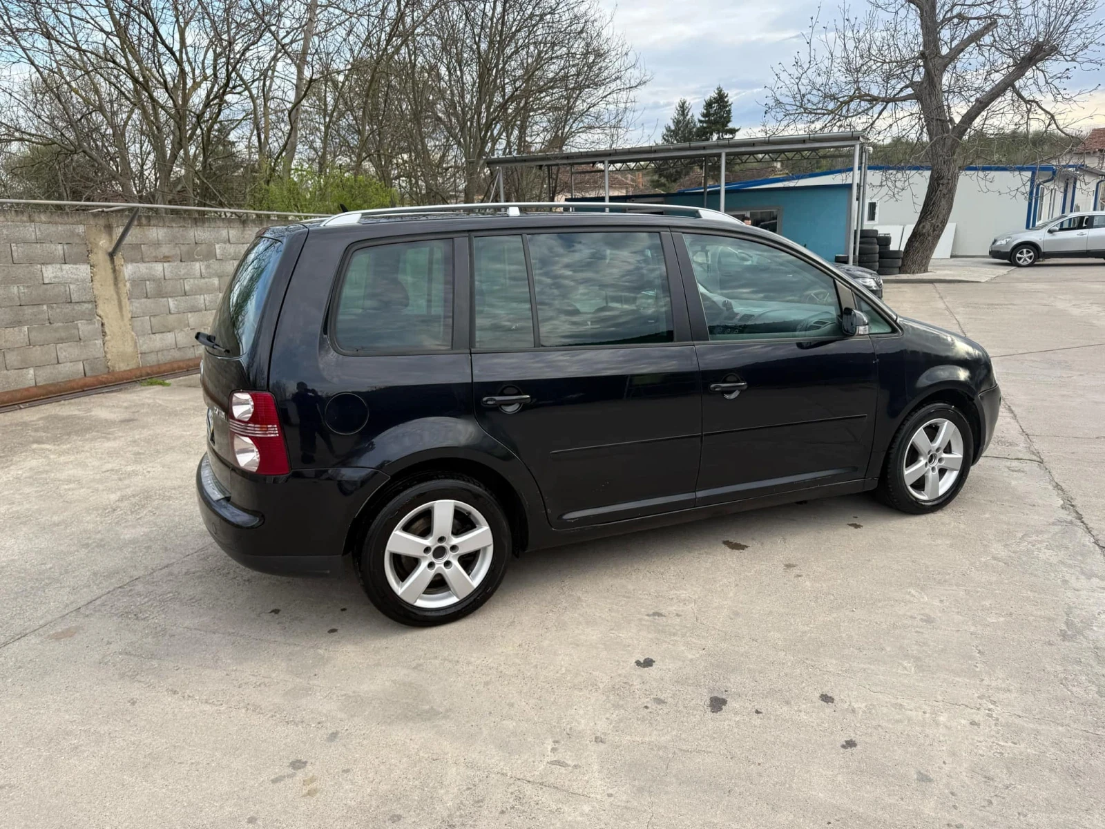 VW Touran  - изображение 5