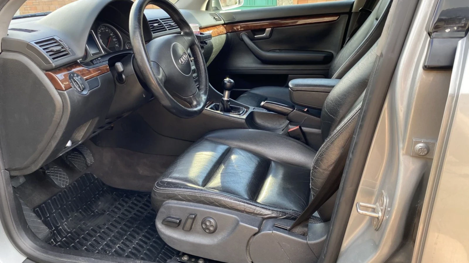 Audi A4 2.5 - изображение 4