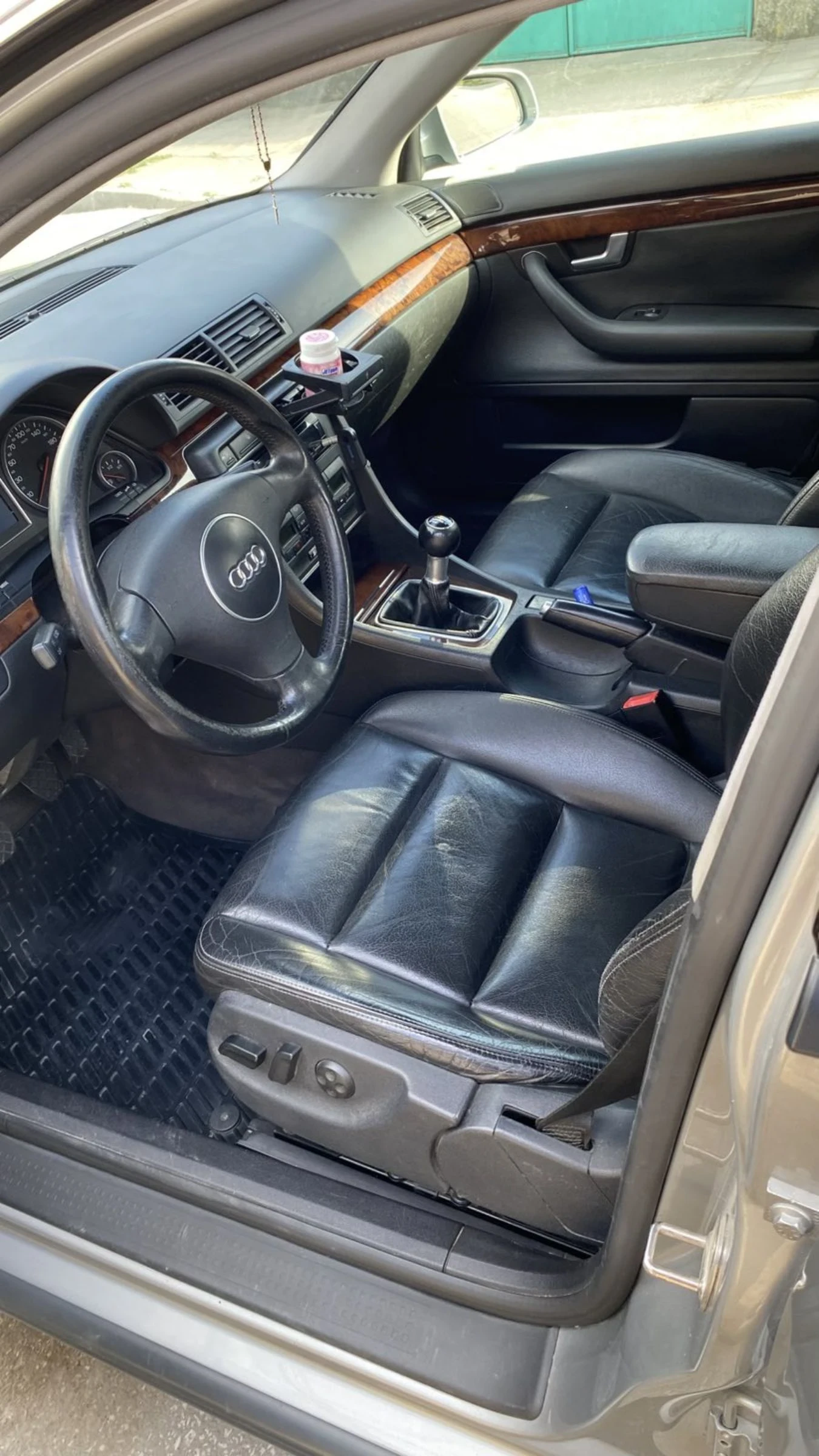 Audi A4 2.5 - изображение 8