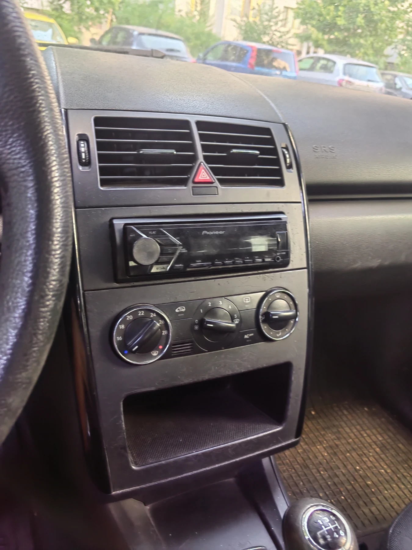 Mercedes-Benz A 180  - изображение 2