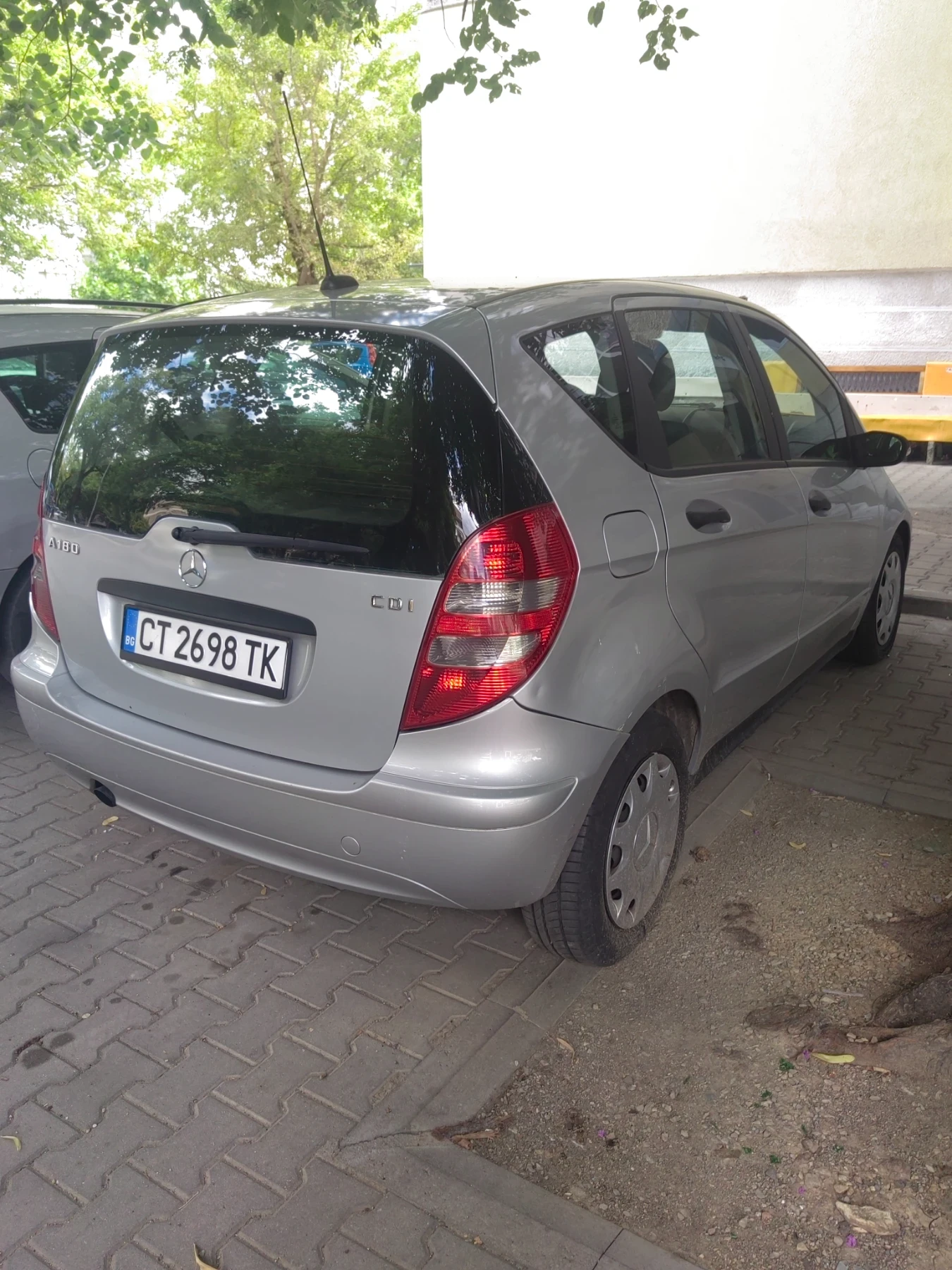 Mercedes-Benz A 180  - изображение 8