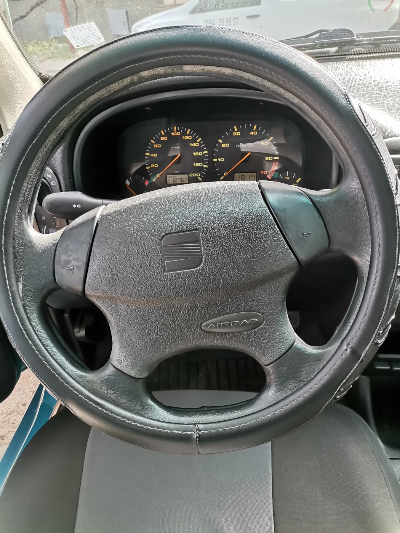 Seat Ibiza 1.4 бензин - изображение 5