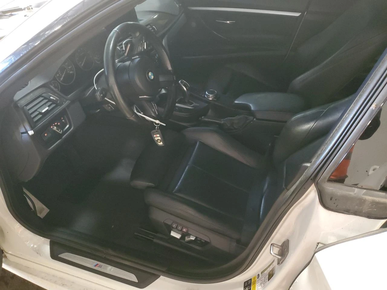 BMW 335 XIGT* M PACK* HARMAN* ПАМЕТ* ПАНО - изображение 7