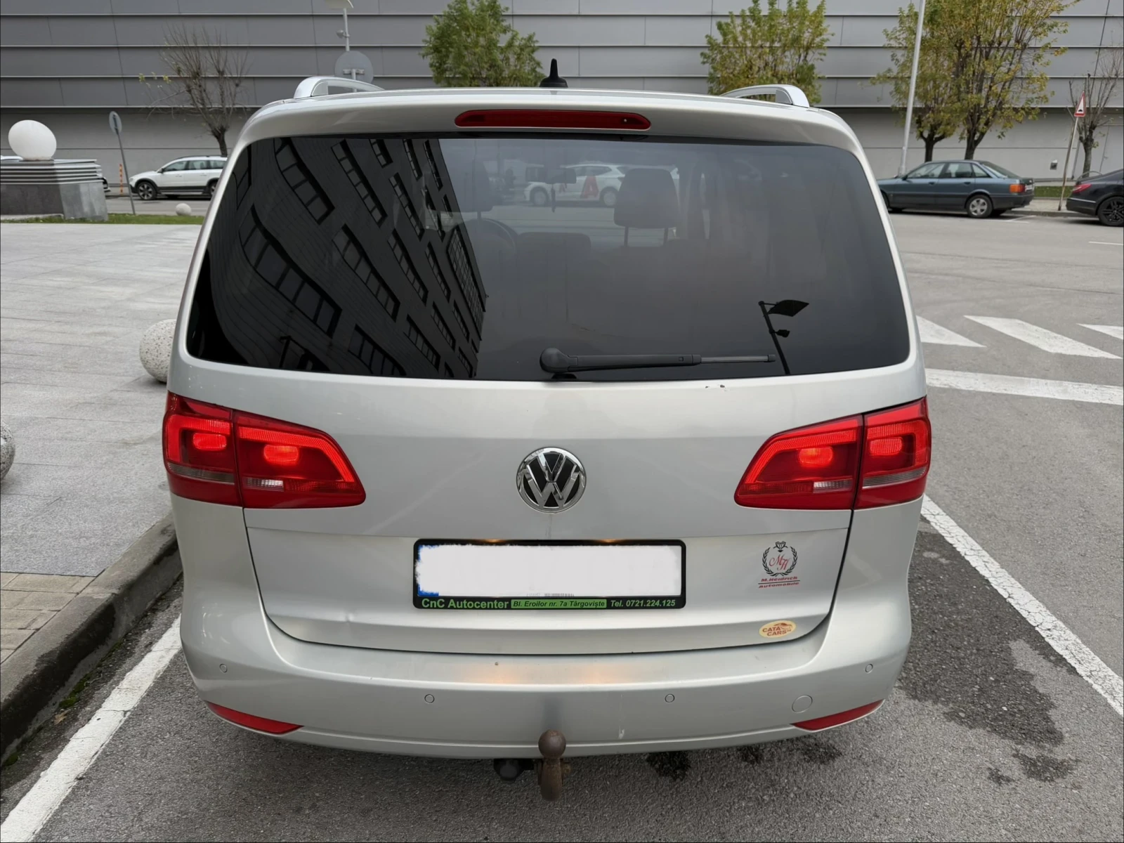 VW Touran 2.0TDI* LED* Панорама - изображение 6