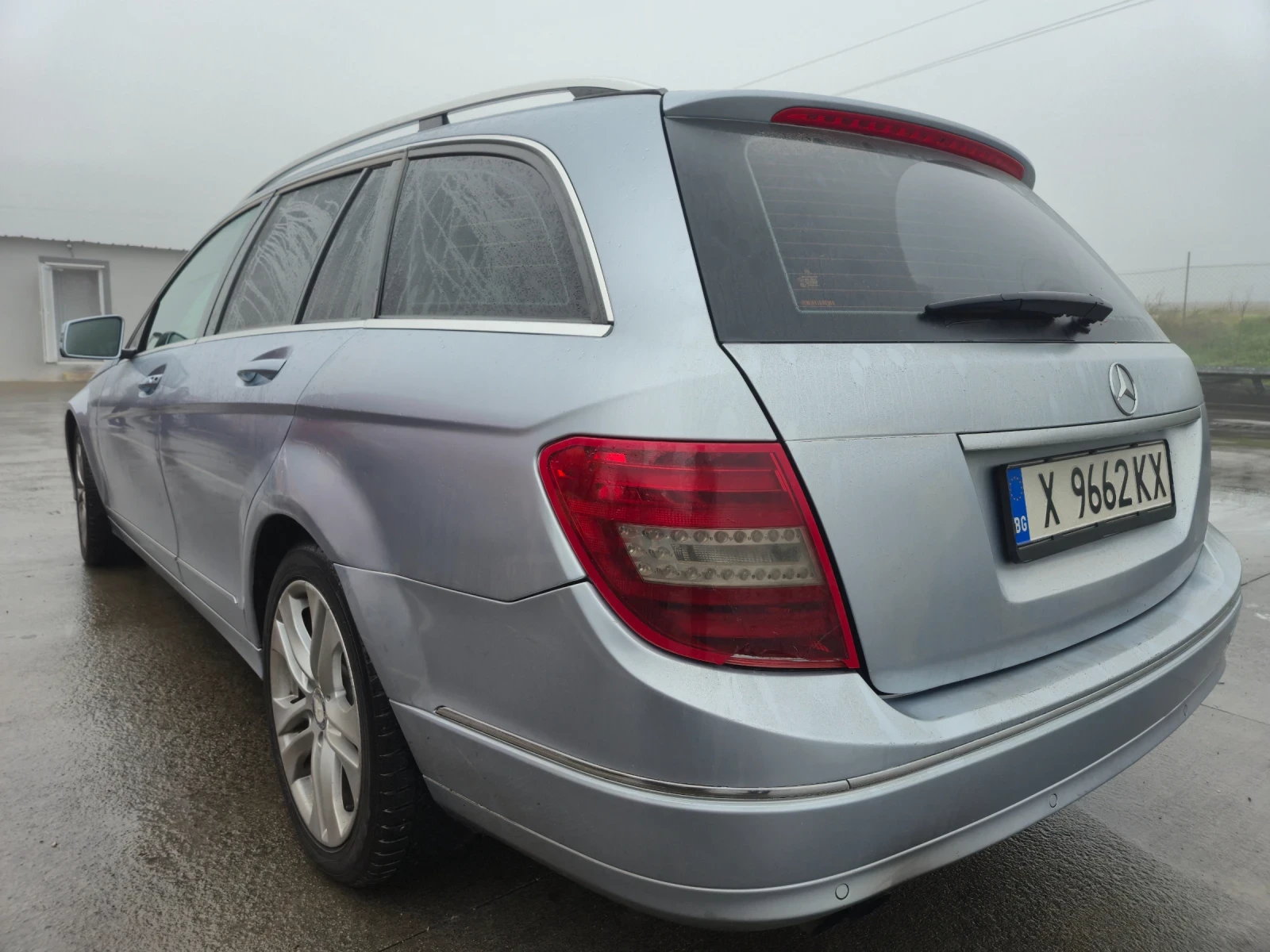 Mercedes-Benz C 200  - изображение 7