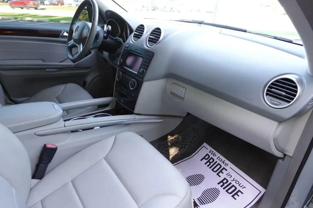 Mercedes-Benz ML 550 * * CARFAX * * ���� ������ * *  | Mobile.bg � ����������� 11