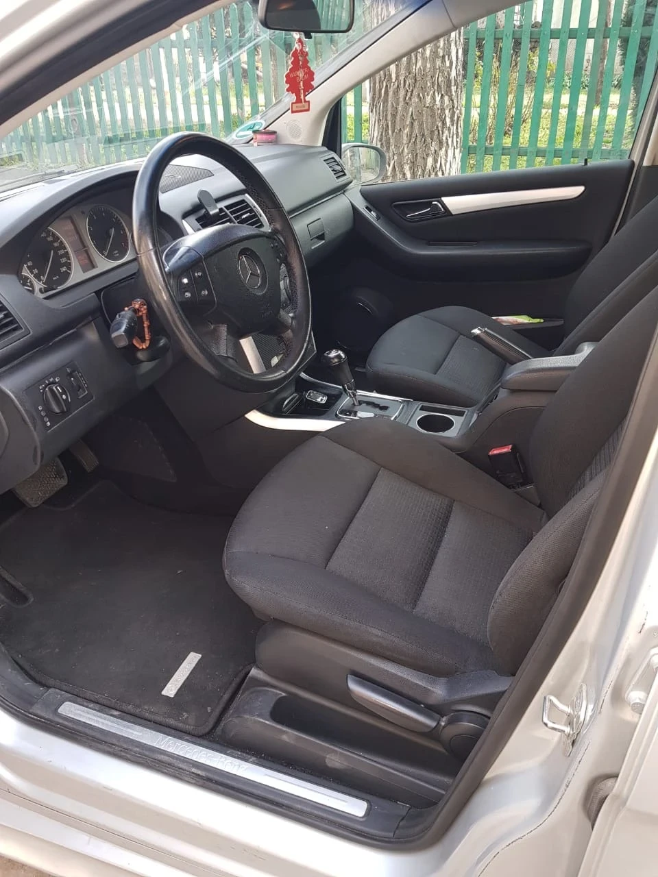 Mercedes-Benz B 200  - изображение 7