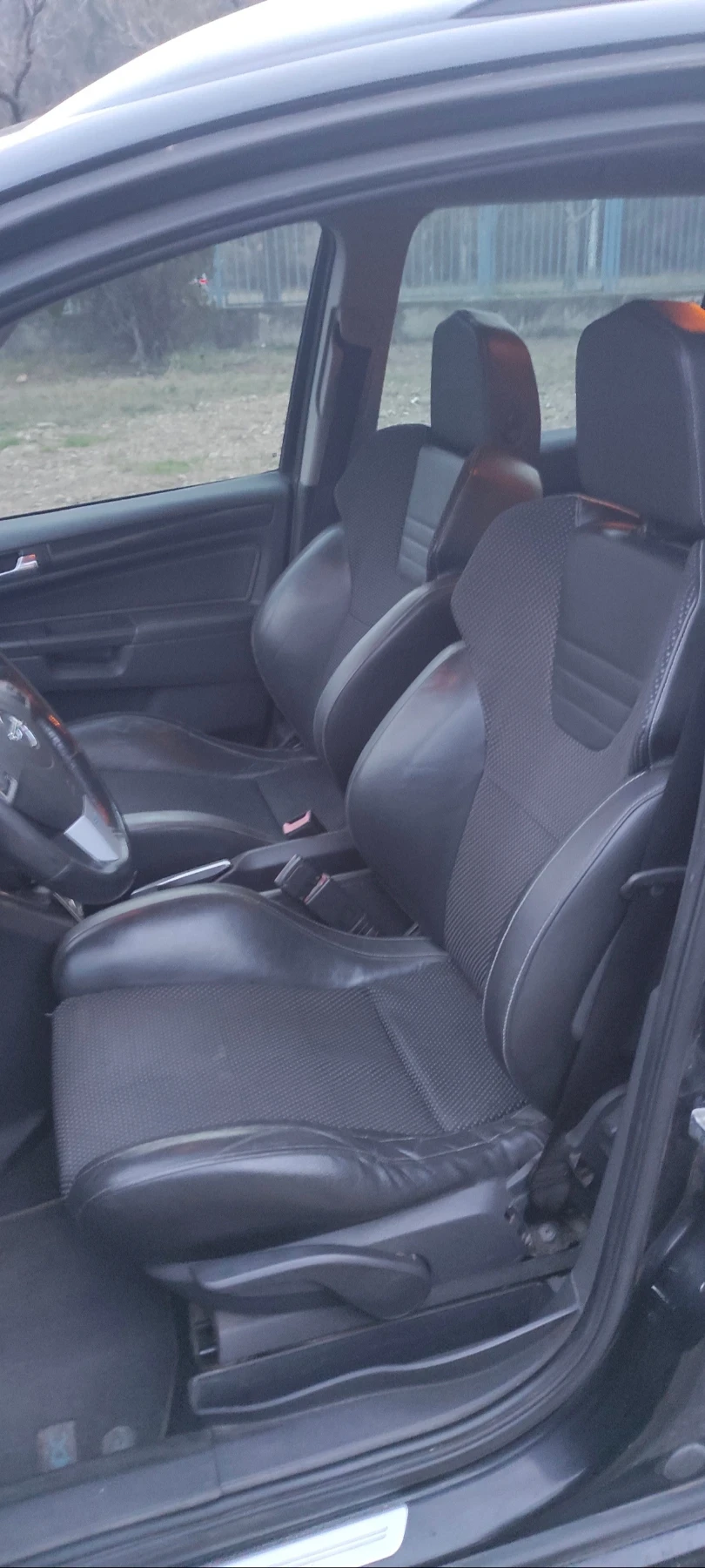 Opel Zafira OPC, снимка 11 - Автомобили и джипове - 53967940