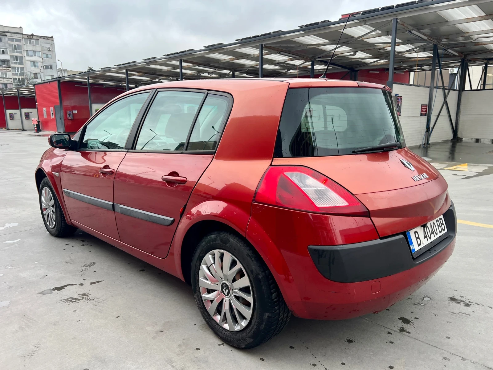 Renault Megane 1.6 16V Климатроник, снимка 3 - Автомобили и джипове - 54005005