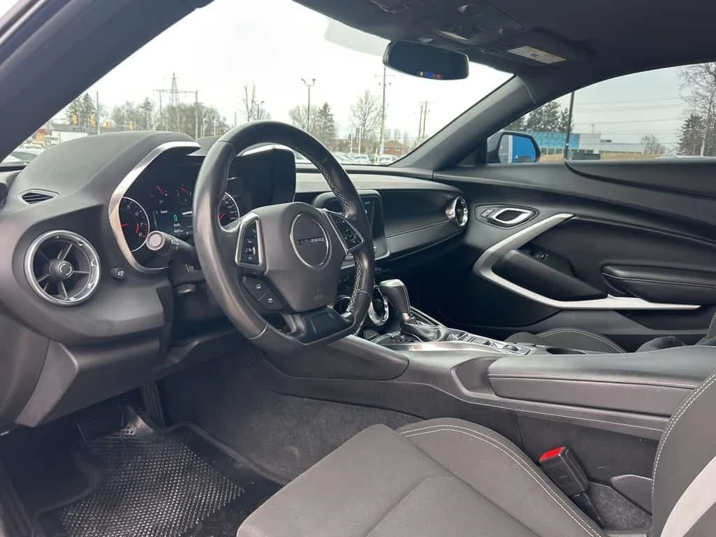 Chevrolet Camaro * LT Coupe | Clean Carfax | One Owner * CARFAX * Ц, снимка 7 - Автомобили и джипове - 54080230