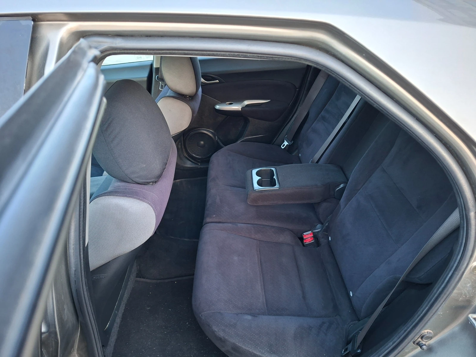 Honda Civic 2.2 Diesel 6скорости, снимка 13 - Автомобили и джипове - 54101753