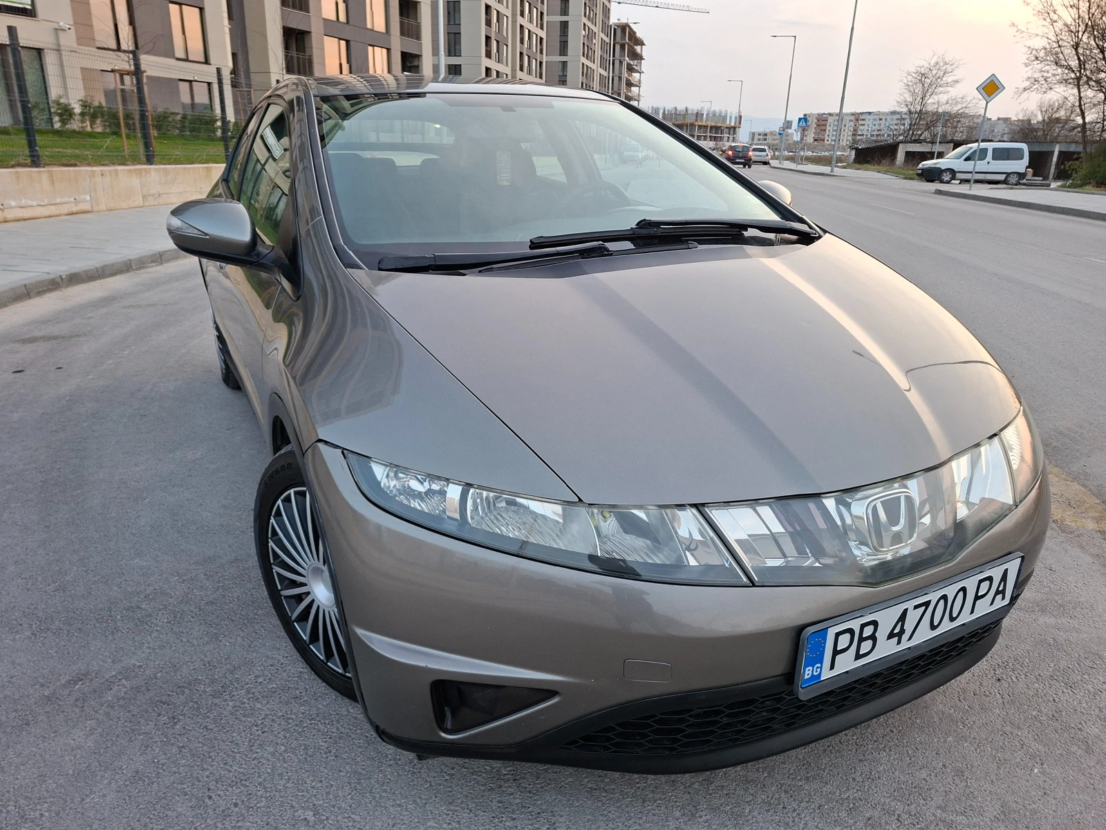 Honda Civic 2.2 Diesel 6скорости, снимка 10 - Автомобили и джипове - 54101753